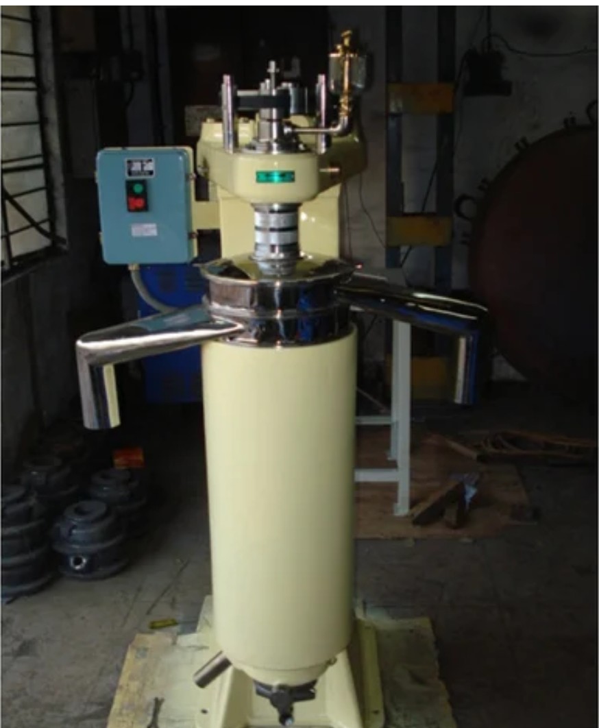 Tubular centrifuges